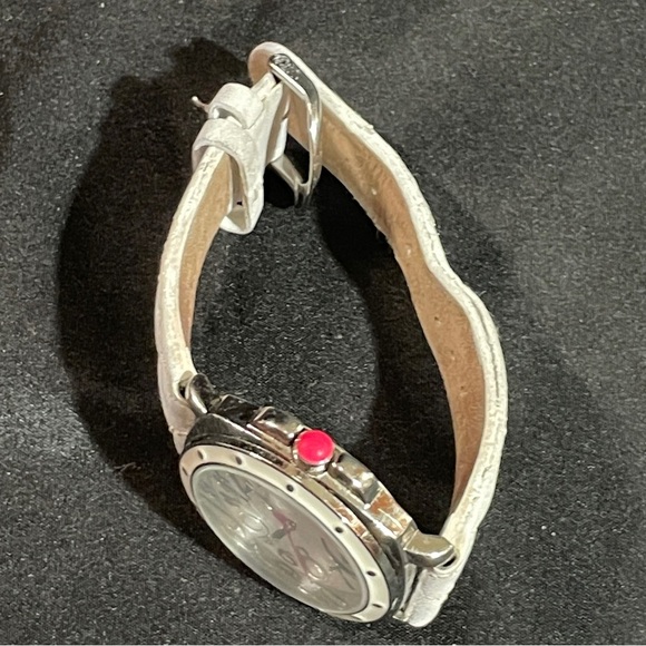 Betsey Johnson watch - Picture 3 of 6